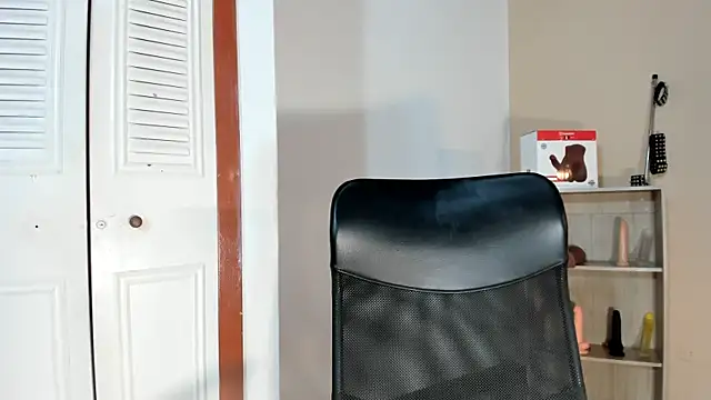 Violetta 0 online show from 09/30/25, 01:05