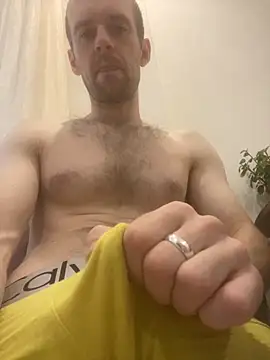 Snapshot of LynnAhNight chatting on 09/12/25, 03:17 LynnAhNight online show from 09/12/25, 03:17