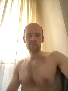 Snapshot of LynnAhNight chatting on 09/14/25, 04:44 LynnAhNight online show from 09/14/25, 04:44