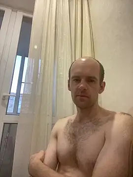 Snapshot of LynnAhNight chatting on 09/17/25, 03:08 LynnAhNight online show from 09/17/25, 03:08