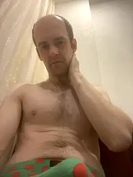 Snapshot of LynnAhNight chatting on 10/07/25, 03:14 LynnAhNight online show from 10/07/25, 03:14