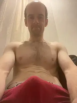 Snapshot of LynnAhNight chatting on 10/16/25, 03:29 LynnAhNight online show from 10/16/25, 03:29