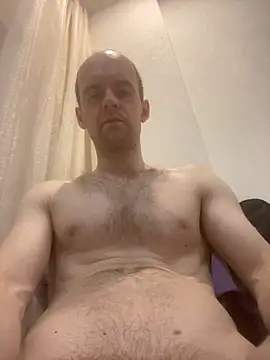 Snapshot of LynnAhNight chatting on 11/14/25, 02:54 LynnAhNight online show from 11/14/25, 02:54