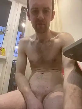 Snapshot of LynnAhNight chatting on 03/18/26, 03:20 LynnAhNight online show from 03/18/26, 03:20