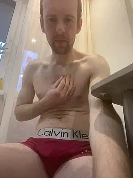 Snapshot of LynnAhNight chatting on 03/24/26, 03:33 LynnAhNight online show from 03/24/26, 03:33