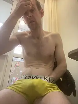 Snapshot of LynnAhNight chatting on 04/02/26, 03:48 LynnAhNight online show from 04/02/26, 03:48