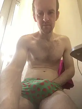 Snapshot of LynnAhNight chatting on 04/04/26, 04:55 LynnAhNight online show from 04/04/26, 04:55