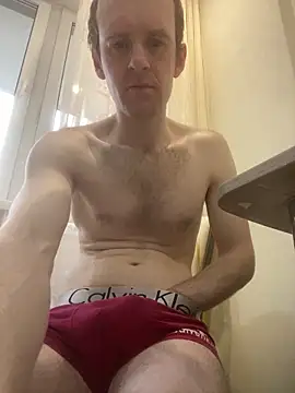 Snapshot of LynnAhNight chatting on 04/10/26, 03:56 LynnAhNight online show from 04/10/26, 03:56