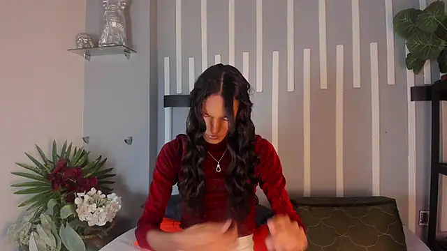 Snapshot of cassidy_blossom chatting on 02/15/25, 02:37 cassidy blossom online show from 02/15/25, 02:37