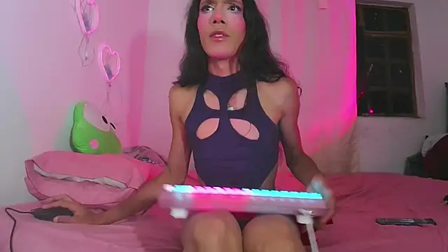 Snapshot of cassidy_blossom chatting on 03/22/26, 02:59 cassidy blossom online show from 03/22/26, 02:59