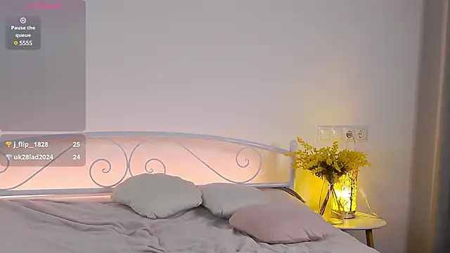 Maytaai online show from 02/25/25, 12:14