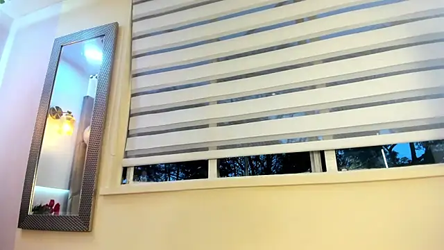 AzunaStar online show from 02/12/26, 11:11