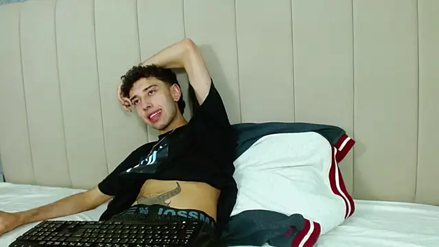 erickblaze wm online show from 02/27/25, 04:09