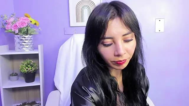 Snapshot of Hiyakasudere chatting on 02/06/25, 12:48 Hiyakasudere online show from 02/06/25, 12:48