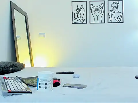 andrea cherryy online show from 03/16/26, 01:04