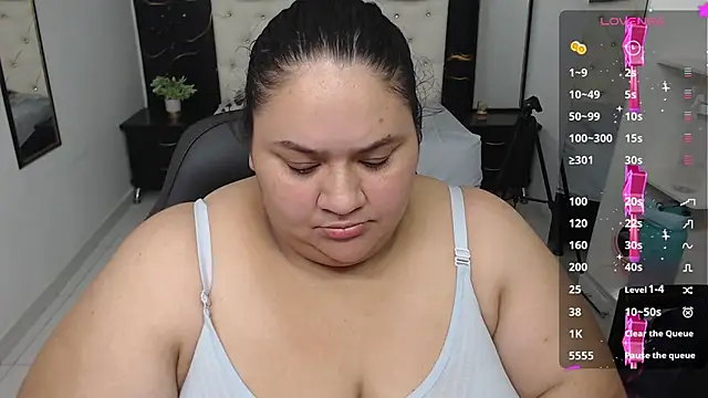 Aaliyah11 online show from 09/18/25, 10:01