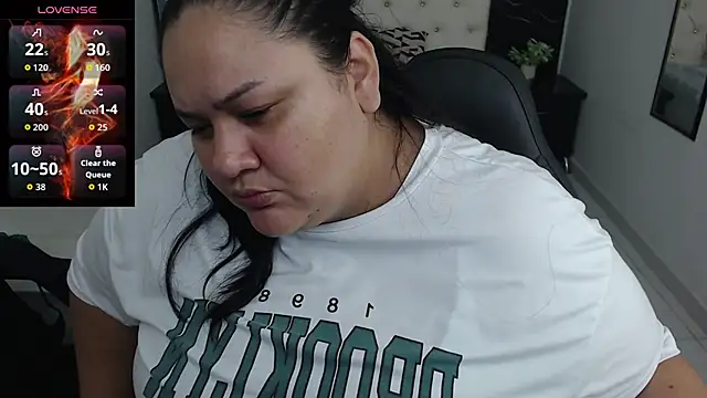 Aaliyah11 online show from 11/21/25, 12:32