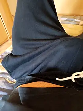 Snapshot of jonymoreno chatting on 12/02/25, 01:05 jonymoreno online show from 12/02/25, 01:05