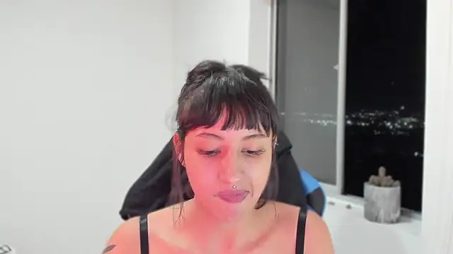 Snapshot of ggor4w33 chatting on 09/09/25, 02:00 ggor4w33 online show from 09/09/25, 02:00