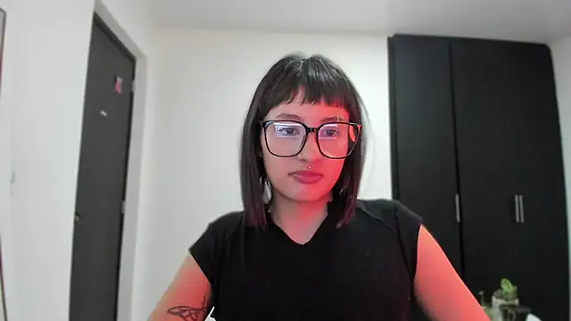 Snapshot of ggor4w33 chatting on 10/07/25, 09:50 ggor4w33 online show from 10/07/25, 09:50