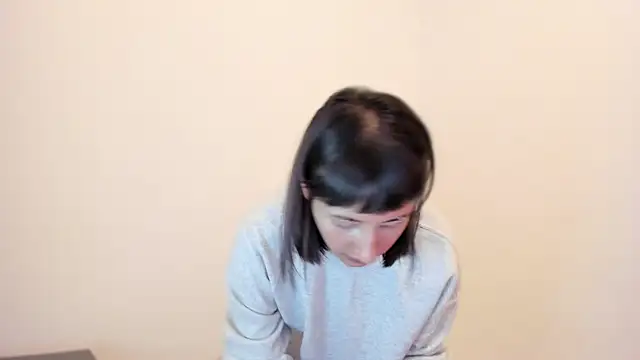 Snapshot of ggor4w33 chatting on 10/15/25, 06:35 ggor4w33 online show from 10/15/25, 06:35