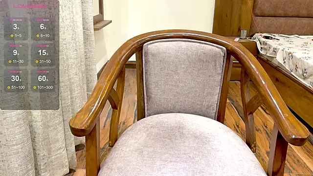 Snapshot of Alisaa-1 chatting on 02/27/25, 05:24 Alisaa-1 online show from 02/27/25, 05:24