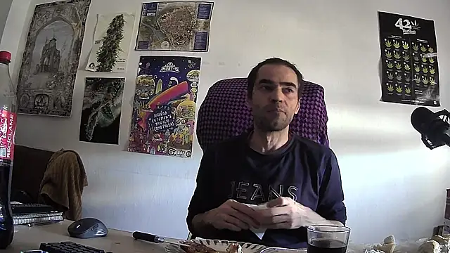 ReyDeBotones online show from 04/16/26, 03:02