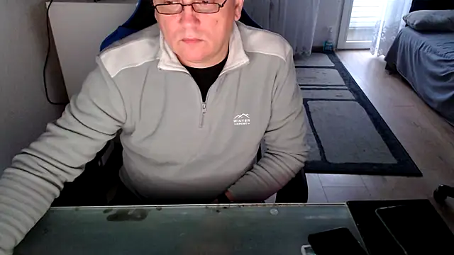 ruplumber online show from 10/06/25, 04:04