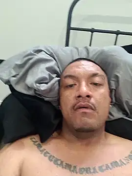 Snapshot of Hbig121 chatting on 09/16/25, 12:44 Hbig121 online show from 09/16/25, 12:44