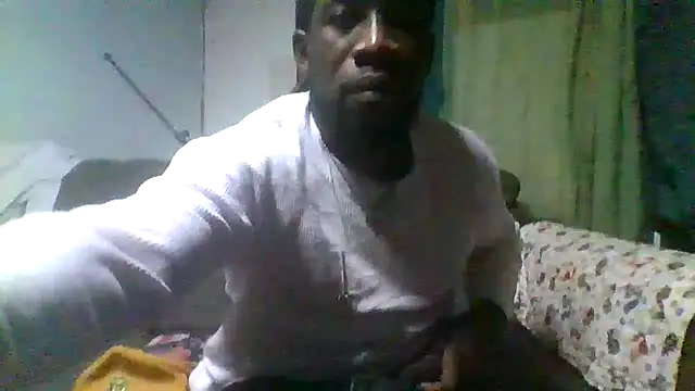 Snapshot of BigDMann40 chatting on 04/22/26, 05:03 BigDMann40 online show from 04/22/26, 05:03