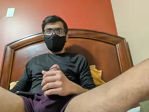 Snapshot of kk77102 chatting on 03/09/26, 03:43 kk77102 online show from 03/09/26, 03:43