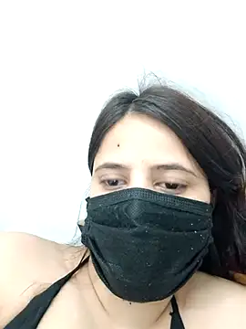 Snapshot of EZ_shuvani chatting on 03/19/25, 03:29 EZ shuvani online show from 03/19/25, 03:29