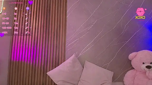 ariana jhonson1 online show from 04/16/26, 12:28