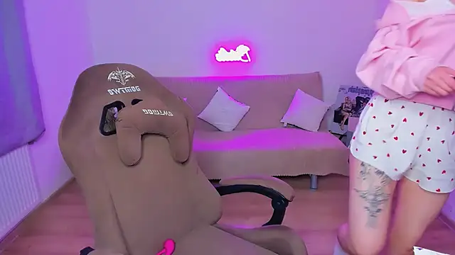 Snapshot of YourMegan chatting on 09/13/25, 07:46 YourMegan online show from 09/13/25, 07:46