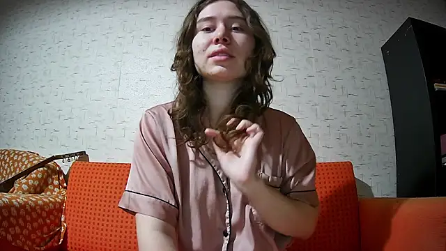 girliemilk online show from 01/14/26, 04:18