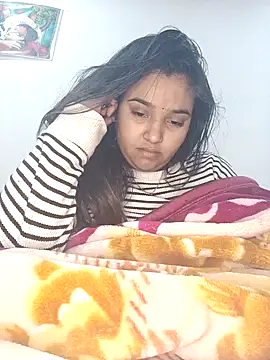 RAYI 01 online show from 02/09/25, 11:04