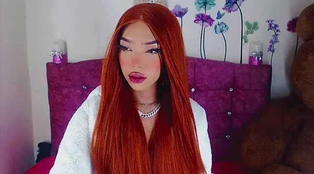 Snapshot of Khloe_Leal chatting on 02/20/25, 03:12 Khloe Leal online show from 02/20/25, 03:12