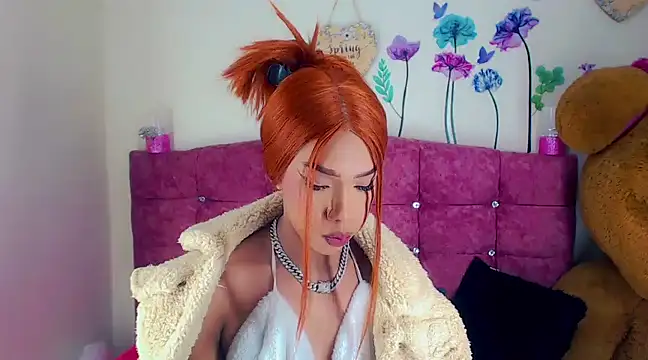 Snapshot of Khloe_Leal chatting on 03/14/25, 09:21 Khloe Leal online show from 03/14/25, 09:21