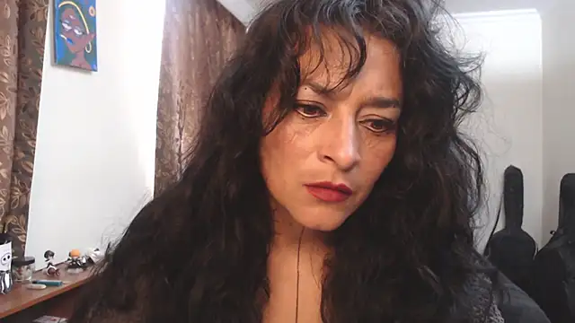 Snapshot of LeaBigboobs chatting on 09/12/25, 01:33 LeaBigboobs online show from 09/12/25, 01:33