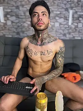 Snapshot of Walker_Thomas1 chatting on 02/24/25, 05:22 Walker Thomas1 online show from 02/24/25, 05:22