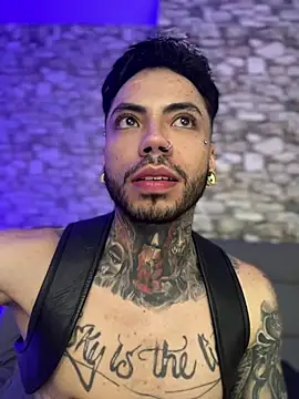 Snapshot of Walker_Thomas1 chatting on 02/28/25, 01:47 Walker Thomas1 online show from 02/28/25, 01:47