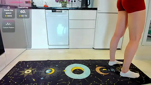 Snapshot of Katya_yoga chatting on 10/14/25, 06:14 Katya yoga online show from 10/14/25, 06:14