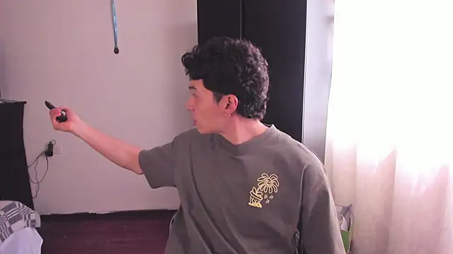 Snapshot of Mastrangelo_xxx chatting on 03/14/25, 08:17 Mastrangelo xxx online show from 03/14/25, 08:17