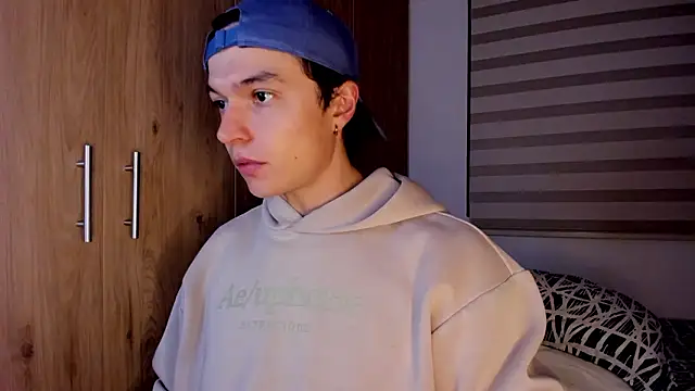 Mastrangelo xxx online show from 02/18/26, 03:35