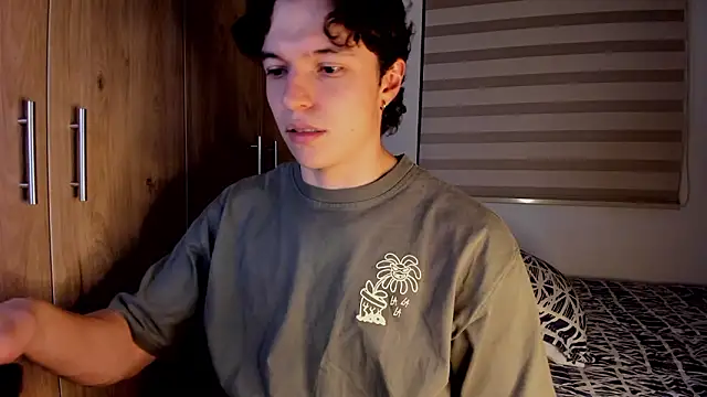 Mastrangelo xxx online show from 02/19/26, 04:41