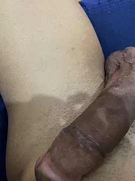 Snapshot of danielpg25 chatting on 03/21/25, 11:45 danielpg25 online show from 03/21/25, 11:45