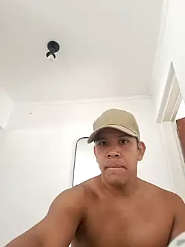 liamlara online show from 03/18/25, 02:48