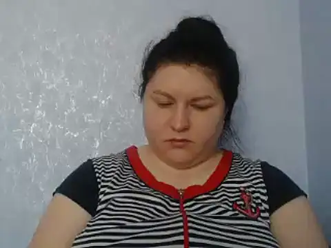 Snapshot of KiraSwee chatting on 02/22/25, 11:46 KiraSwee online show from 02/22/25, 11:46