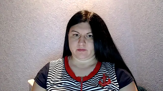 Snapshot of KiraSwee chatting on 09/12/25, 05:35 KiraSwee online show from 09/12/25, 05:35