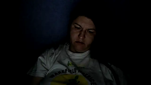 Snapshot of KiraSwee chatting on 09/14/25, 08:08 KiraSwee online show from 09/14/25, 08:08